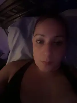 Snapshot of DeeLight124 chatting on 09.11.25 DeeLight124 online show from 09.11.25