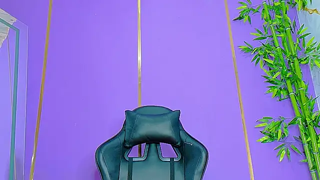 scarlet-jonesx online show from 10.17.25