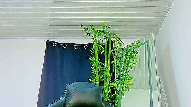 scarlet-jonesx online show from 11.27.25