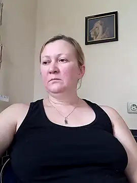 Snapshot of blondyaguar chatting on 01.17.25 blondyaguar online show from 01.17.25