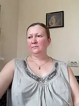 Snapshot of blondyaguar chatting on 01.27.25 blondyaguar online show from 01.27.25