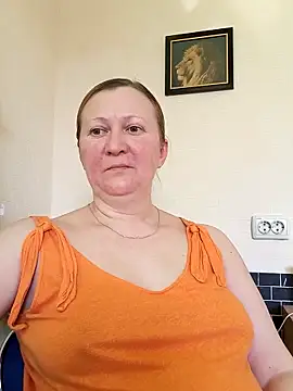 Snapshot of blondyaguar chatting on 02.28.25 blondyaguar online show from 02.28.25