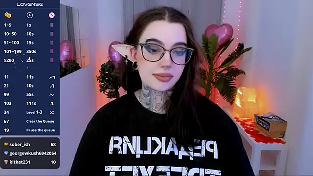 Dixi Pixi  online show from 02.16.25