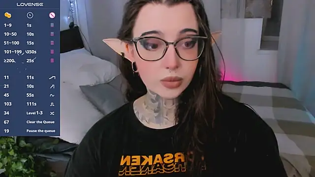 Dixi Pixi  online show from 09.18.25