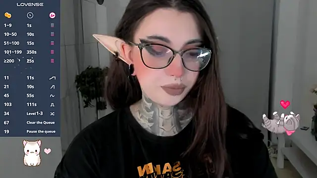 Dixi Pixi  online show from 10.19.25