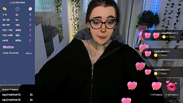 Snapshot of Dixi_Pixi_ chatting on 06.26.26 Dixi Pixi online show from 06.26.26