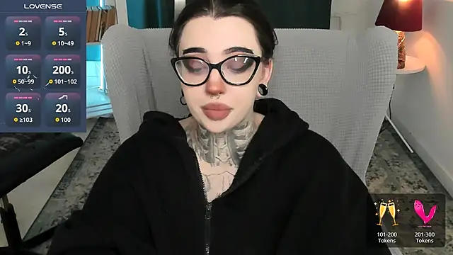 Snapshot of Dixi_Pixi_ chatting on 07.16.26 Dixi Pixi online show from 07.16.26