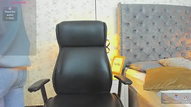 MissSussy online show from 10.29.25