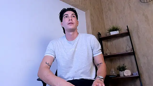 Karimferrer online show from 02.16.26