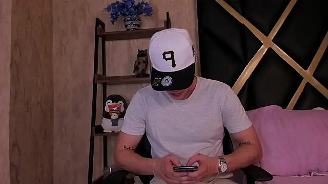 Karimferrer online show from 03.25.26