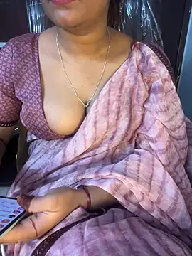 Spicy sari girl online show from 03.12.26