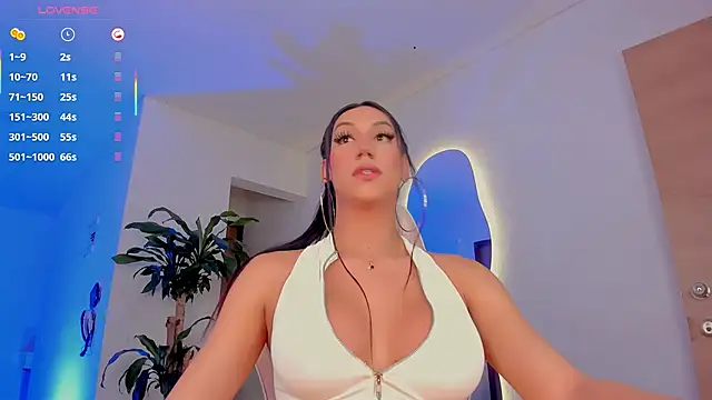 Pretty Mariangel online show from 12.13.25