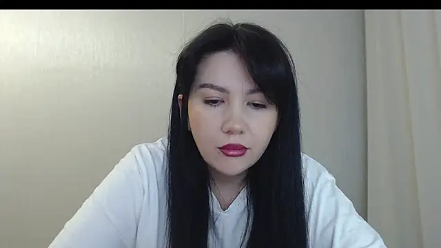 Snapshot of AlexaCruze chatting on 10.22.25 AlexaCruze online show from 10.22.25