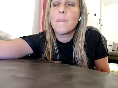 sweethotmilf888 online show from 12.03.25