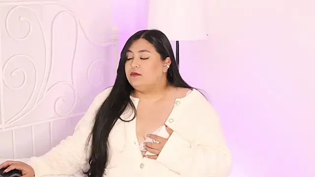 Adia  online show from 01.04.25