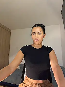 Kimm khalifa online show from 06.03.26