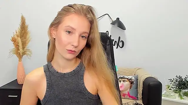 Snapshot of LolaWilsons chatting on 01.29.25 LolaWilsons online show from 01.29.25