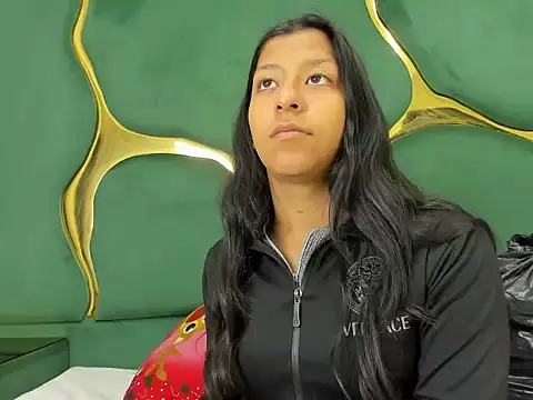 Snapshot of VaneLin18 chatting on 01.07.26 VaneLin18 online show from 01.07.26