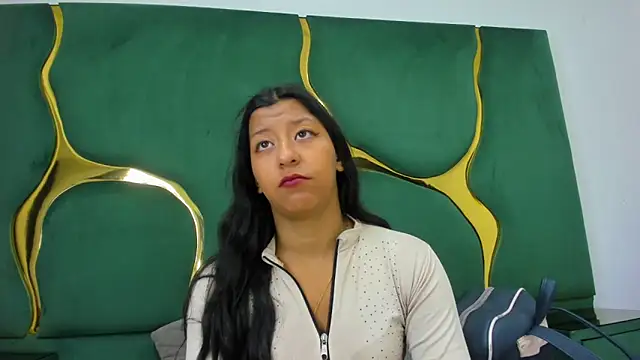 Snapshot of VaneLin18 chatting on 01.14.26 VaneLin18 online show from 01.14.26