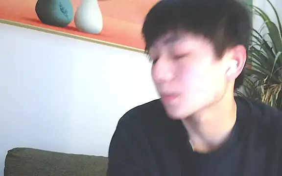 Snapshot of ace2p chatting on 10.10.25 ace2p online show from 10.10.25