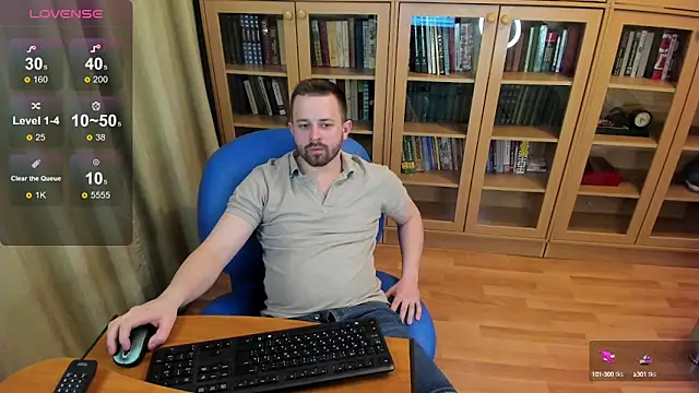 Snapshot of NikkiNSerdron chatting on 03.16.25 NikkiNSerdron online show from 03.16.25