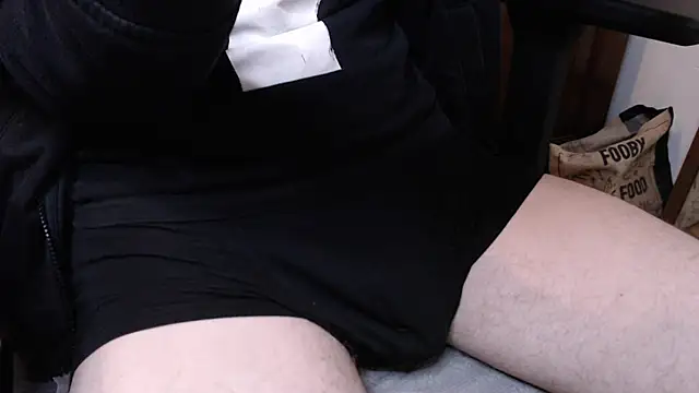 Snapshot of skinnyandthick chatting on 11.01.25 skinnyandthick online show from 11.01.25