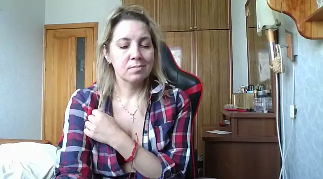 IrinaB1 online show from 02.16.25