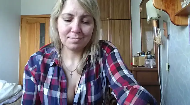 IrinaB1 online show from 02.17.25