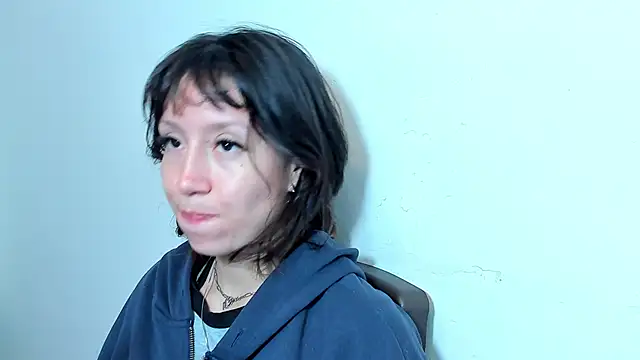 lizzy davis 1 online show from 04.04.26