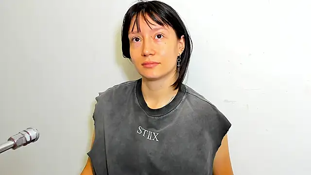 Snapshot of lizzy_davis_1 chatting on 05.15.26 lizzy davis 1 online show from 05.15.26