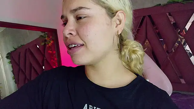 Haelycute online show from 02.15.26