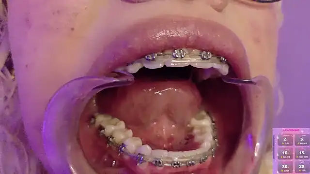 Haelycute online show from 03.30.26