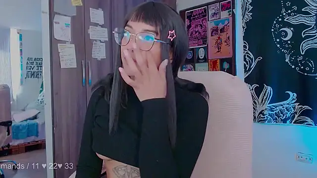 melissahowl online show from 10.10.25