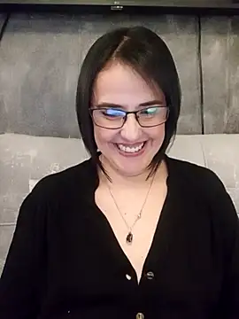 IsisBlake online show from 02.20.25