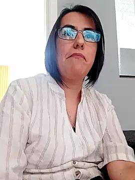 IsisBlake online show from 02.21.25