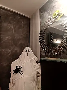 IsisBlake online show from 10.30.25