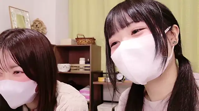 Mia--meow online show from 02.11.25