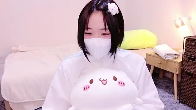 Mia--meow online show from 02.12.25