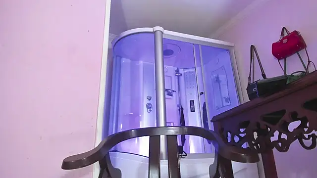 sexy-luna-star-ts online show from 11.26.25