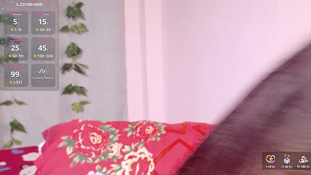 Snapshot of Iamkarlaa_doll chatting on 02.12.25 Iamkarlaa doll online show from 02.12.25