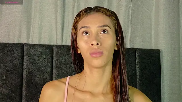 Snapshot of Iamkarlaa_doll chatting on 09.15.25 Iamkarlaa doll online show from 09.15.25