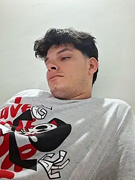 Snapshot of _Ottis_ chatting on 10.29.25 Ottis online show from 10.29.25