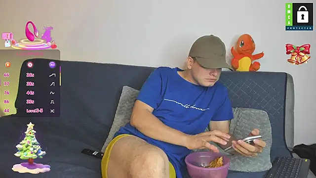 Snapshot of _Ottis_ chatting on 11.15.25 Ottis online show from 11.15.25