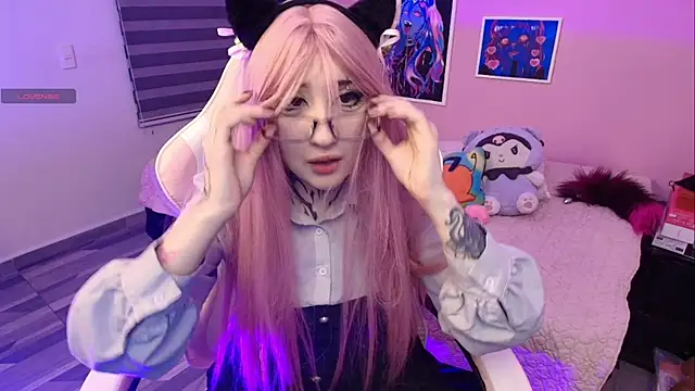 Miwa violet online show from 04.22.26