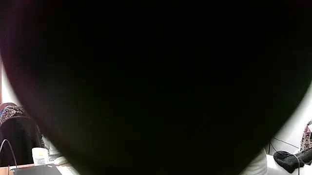 Snapshot of Miahotmilf chatting on 06.16.26 Miahotmilf online show from 06.16.26