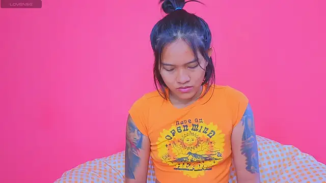 Natsu   online show from 12.24.24