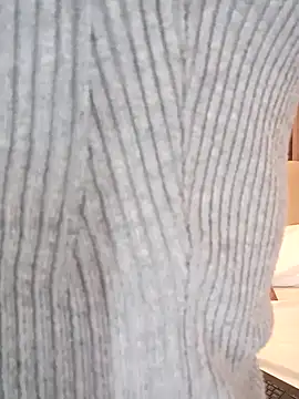 Snapshot of MonicaMoret chatting on 03.04.25 MonicaMoret online show from 03.04.25