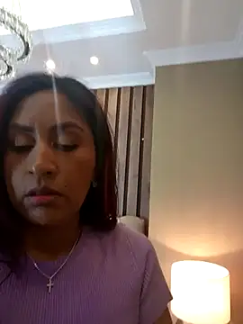 Snapshot of MonicaMoret chatting on 03.07.25 MonicaMoret online show from 03.07.25