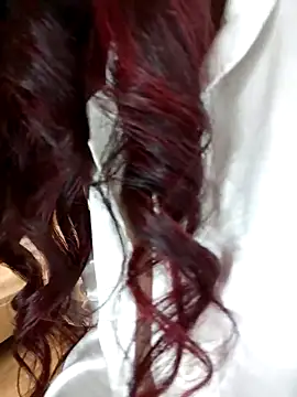 Snapshot of MonicaMoret chatting on 03.22.25 MonicaMoret online show from 03.22.25