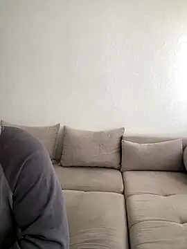 Snapshot of belle98 chatting on 10.03.25 belle98 online show from 10.03.25